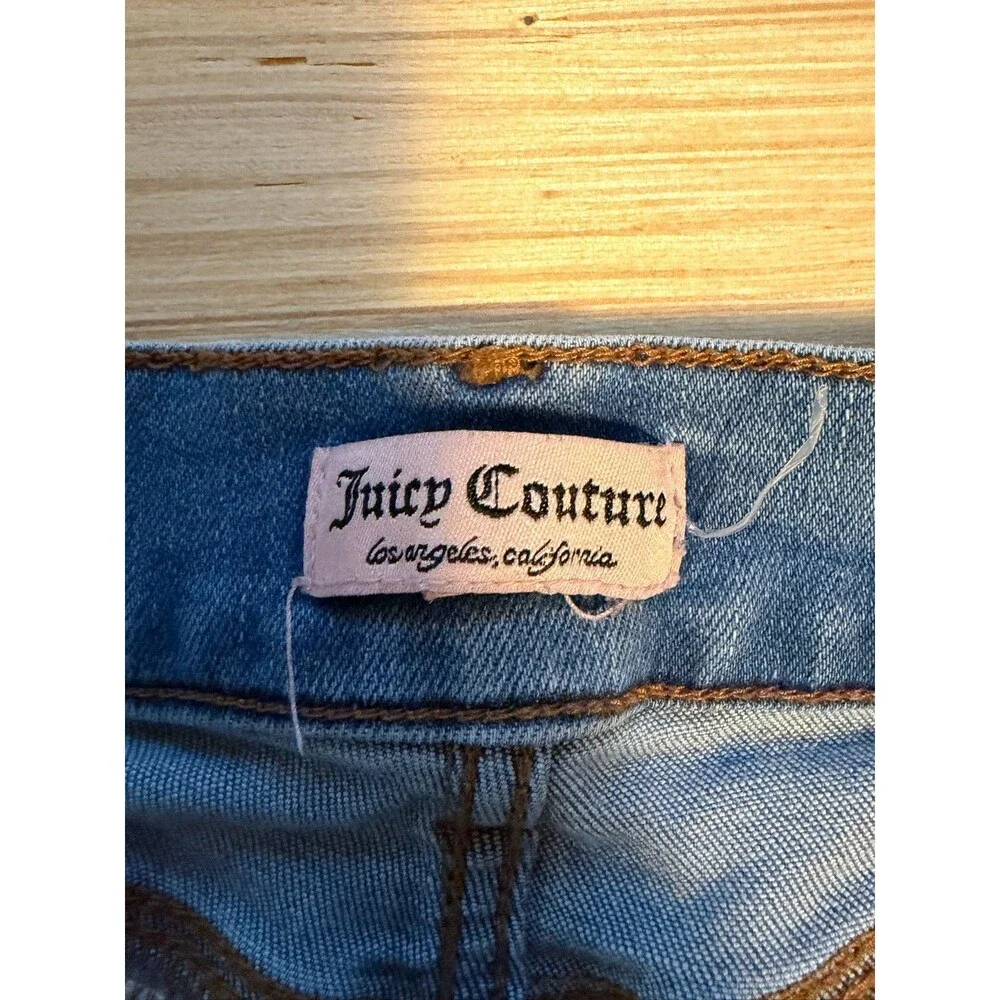 Juicy Couture Women’s Light Wash Denim Bermuda Shorts Cuffed Stretch Jorts